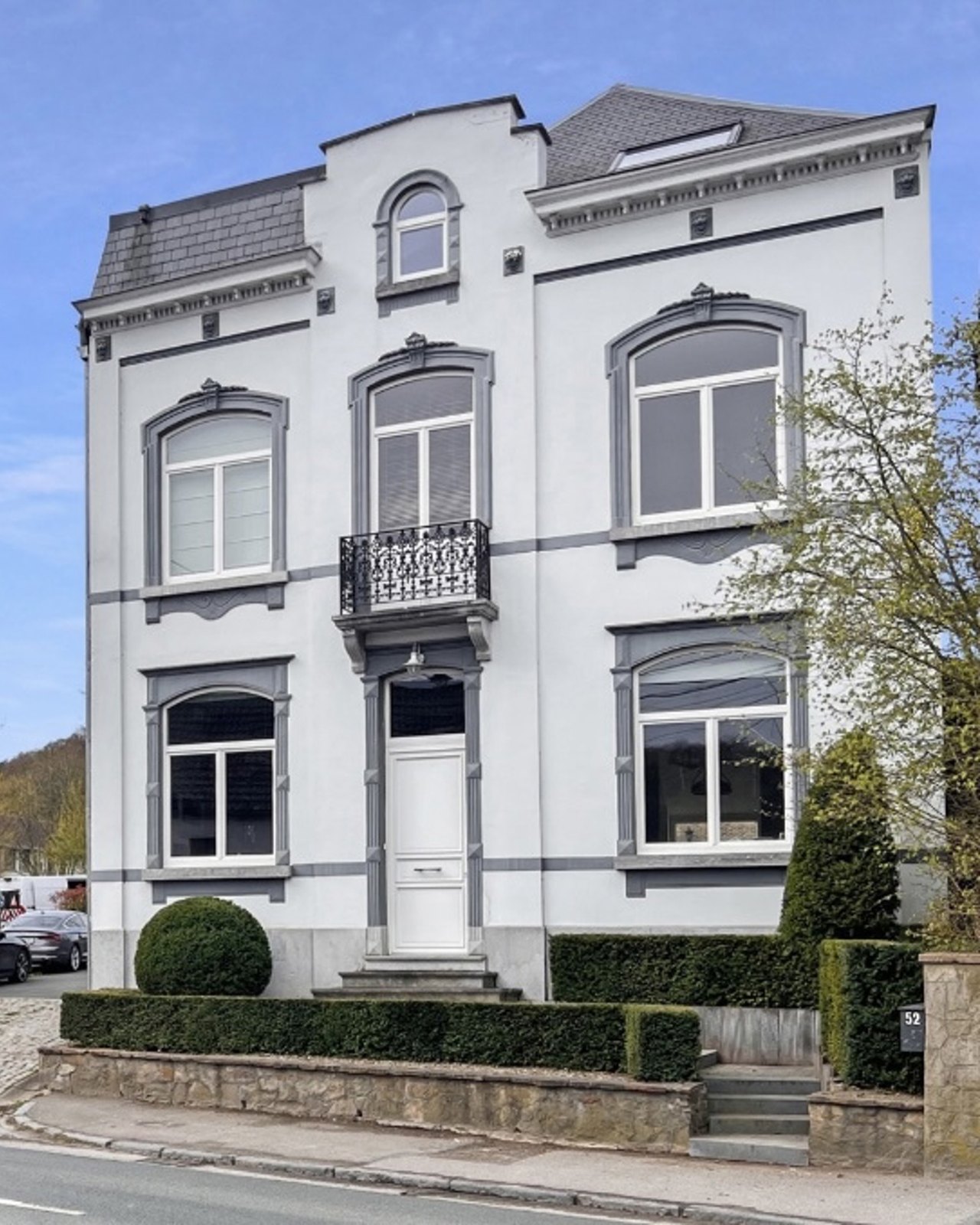 Façade de la Maison 52, colocation d'entrepreneurs à Court-Saint-Étienne près d'Ottignies